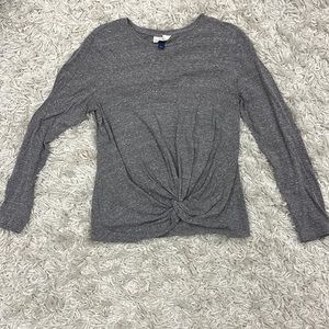 Front knot long sleeve tee